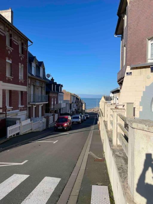 Au Parisien Lägenhet Ault Exteriör bild